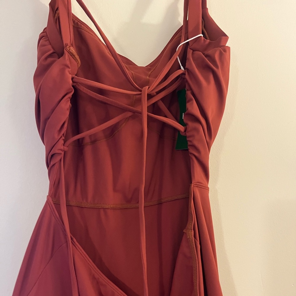 HALARA Terracotta dress with shelf bra
